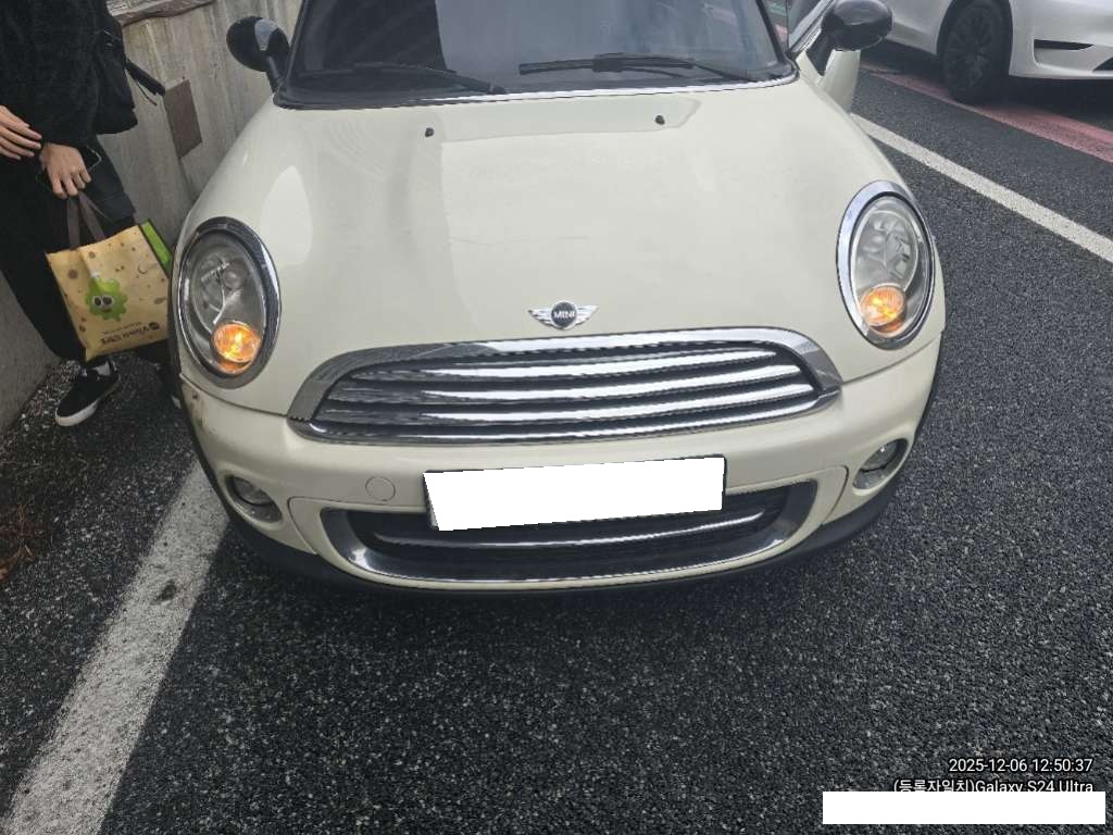 2014 Mini Cooper D Clubman (565011) pre-producted