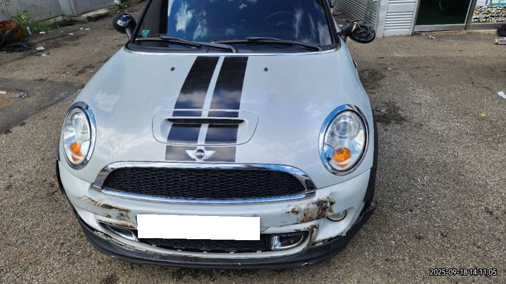 2012 Mini Cooper Coupe S 1.6 (381242) pre-producted