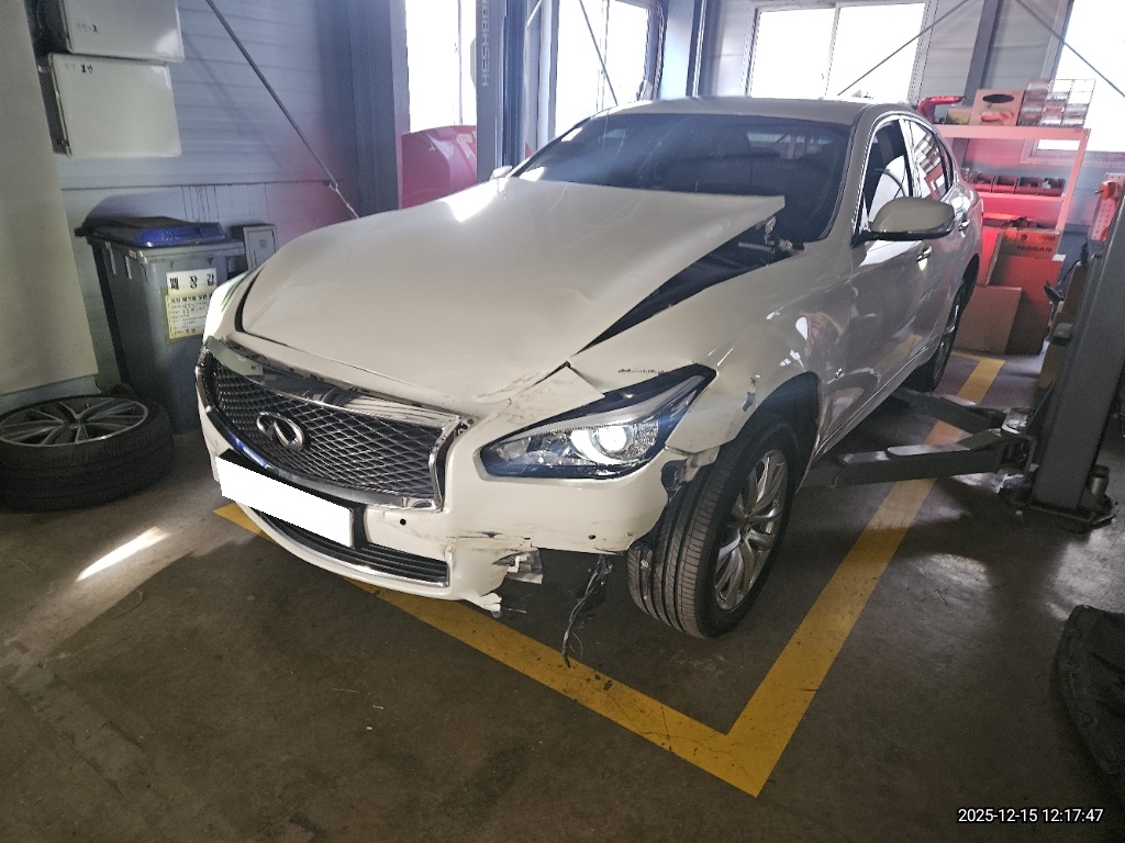 2016 Infiniti Q70 3.7 Exclusive (580221) pre-producted