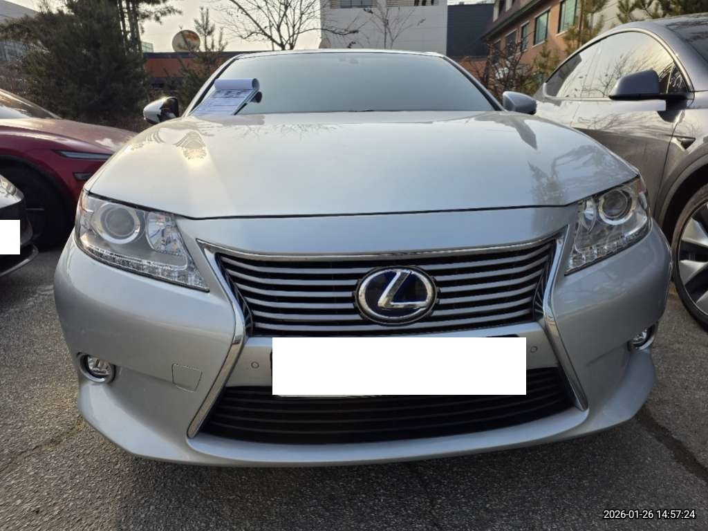 [Auction] 2014 Lexus ES300h Supreme(071640) pre-producted