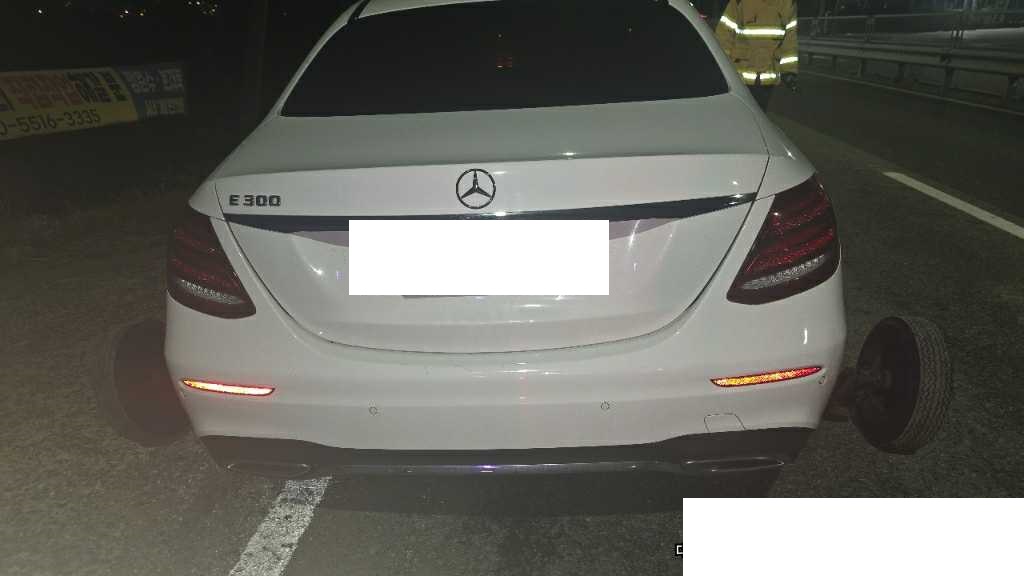 [Auction] 2019 Benz E-Class W213 E300 AMG LINE(536840) pre-producted