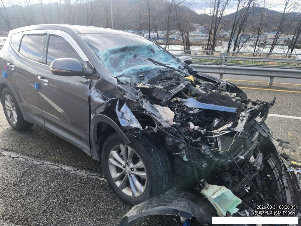 2016 Santa Fe Diesel 2.0 2WD (620723) pre-producted