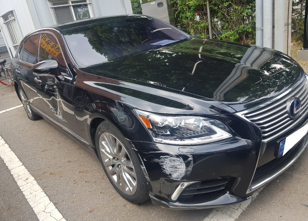 2016 Lexus LS600hL (019613) pre-producted