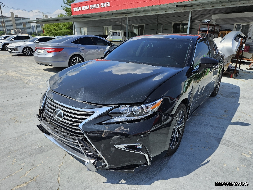 2017 Lexus New ES350 (255841) pre-producted