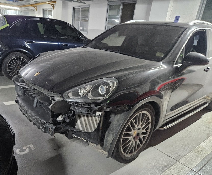 [Reserved]2015 Porsche New Cayenne 4.2 S Diesel (A68898) pre-producted