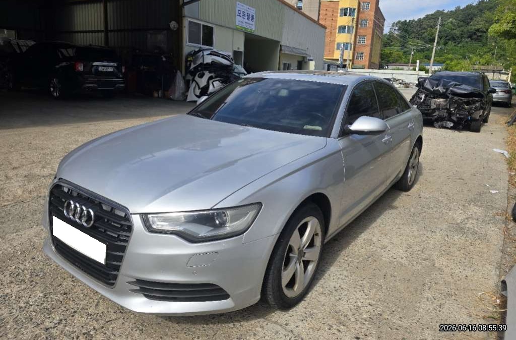 2013 Audi New A6 2.0 TDI (056596) pre-producted