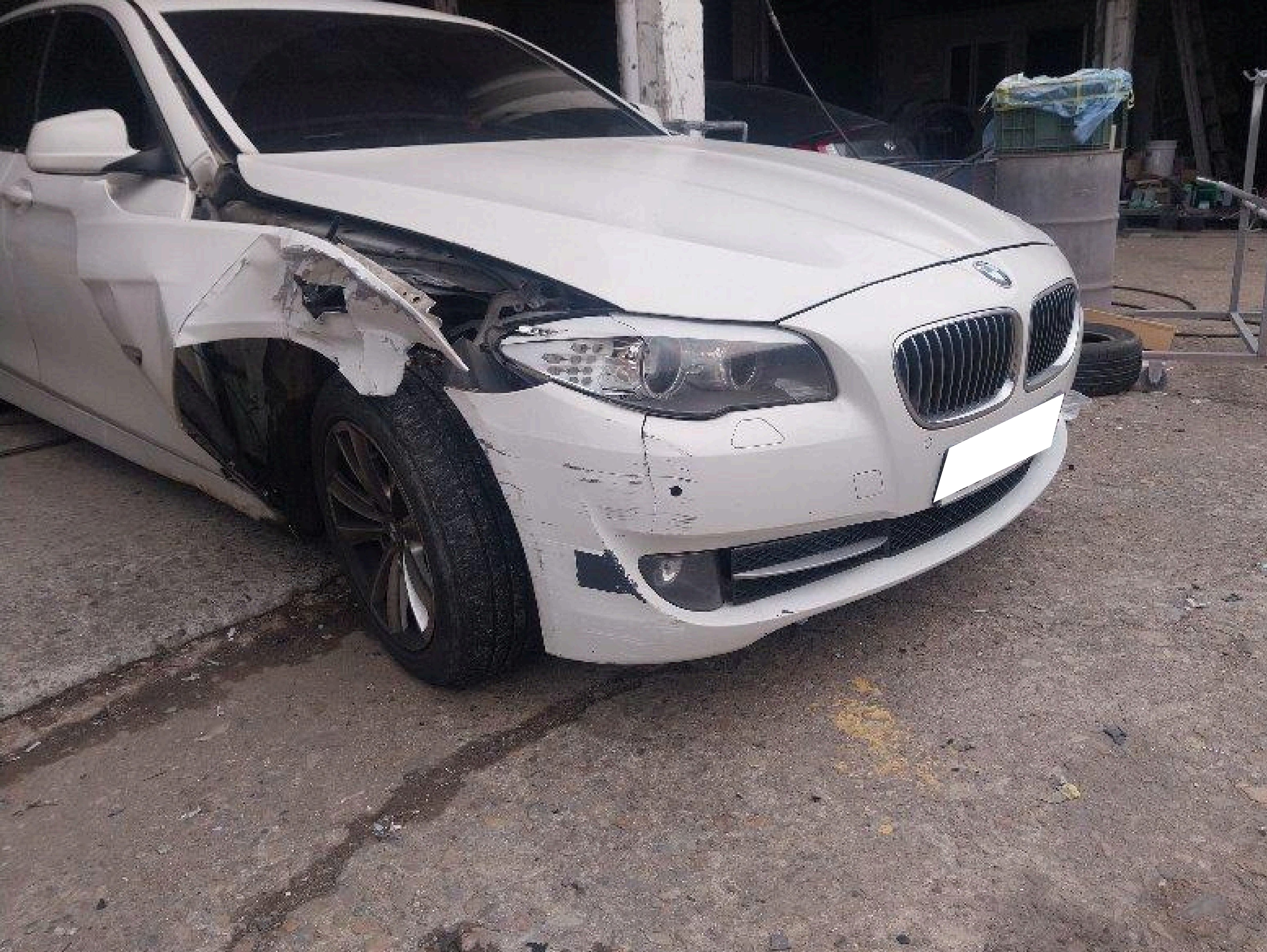 2013 BMW 5 Series (F10) 520d (Y49663) pre-producted