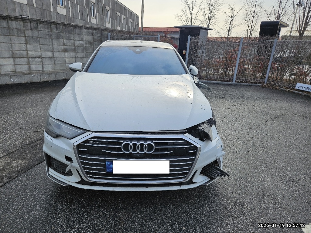 [SOLDOUT]2023 Audi A6 (C8) 45 TDI quattro premium (020278) pre-producted
