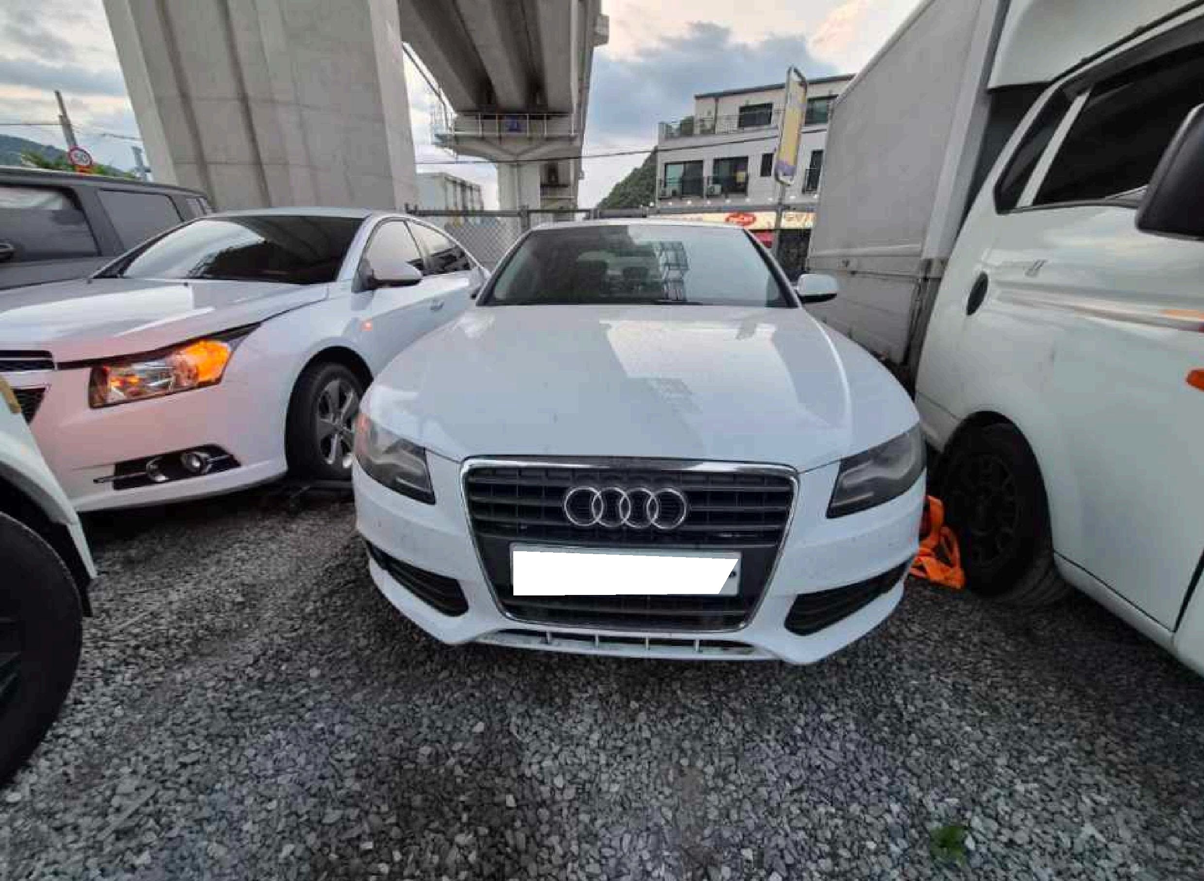 2012 Audi New A4 2.0 TFSI Quattro (010814) pre-producted