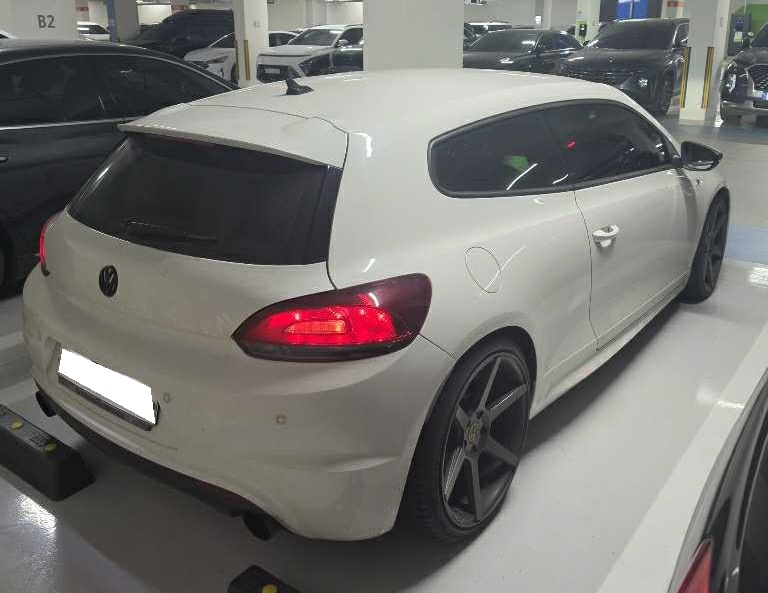 2013 Volkswagen Scirocco 2.0 TDI R-LINE (022880) pre-producted