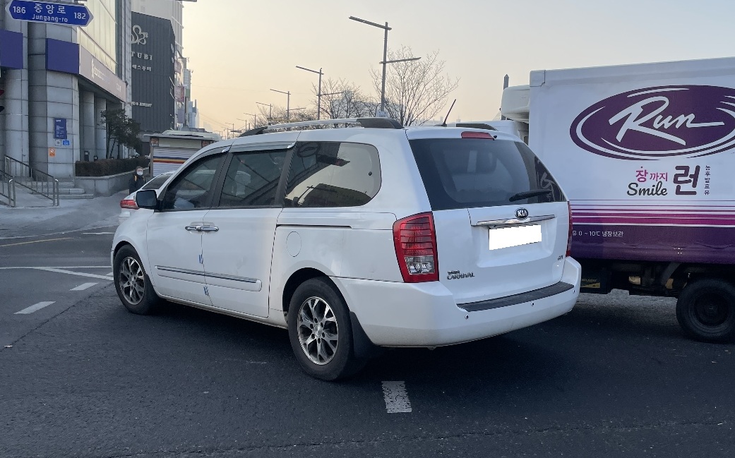 2013 Carnival R Grand GLX top-of-the-line model (555955) pre-producted