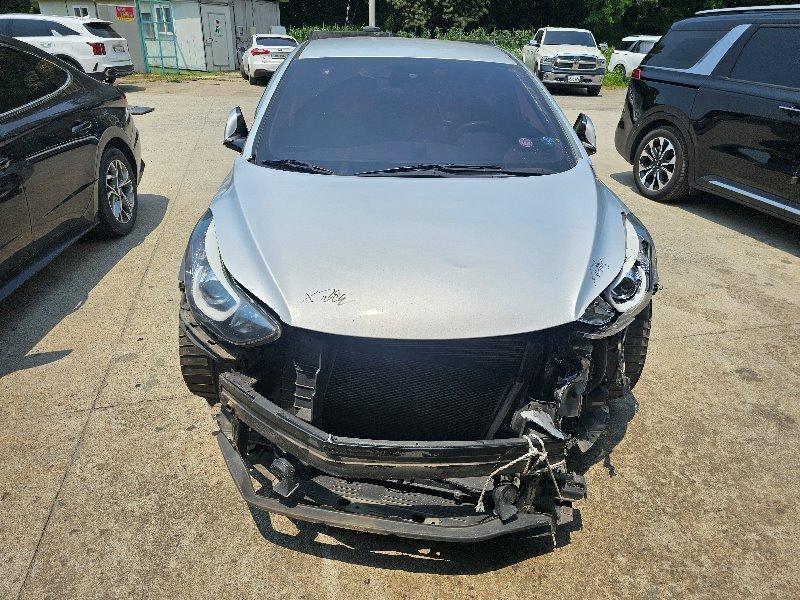 2016 The New Avante 1.6 GDI Smart (502402) pre-producted