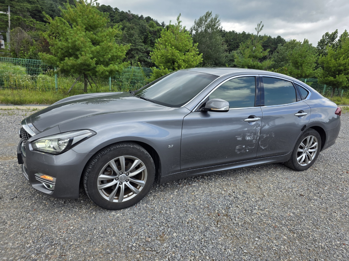 2016 Infiniti Q70 3.7 (S/N: 580214)