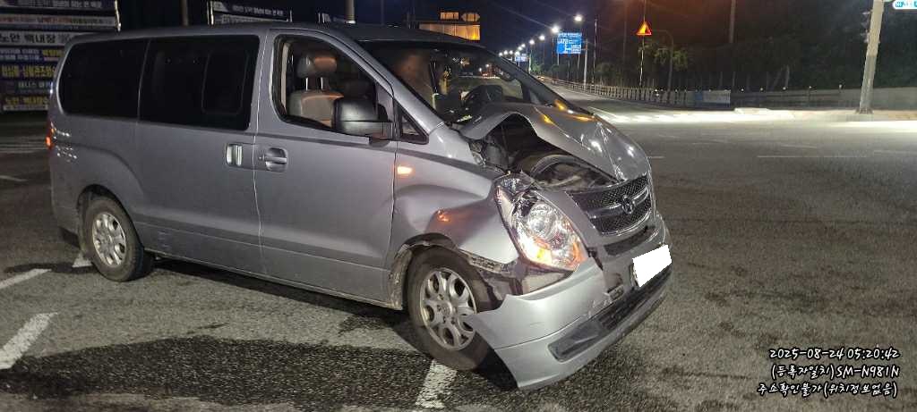 2014 Grand Starex wagon CVX Luxury (586631) pre-producted