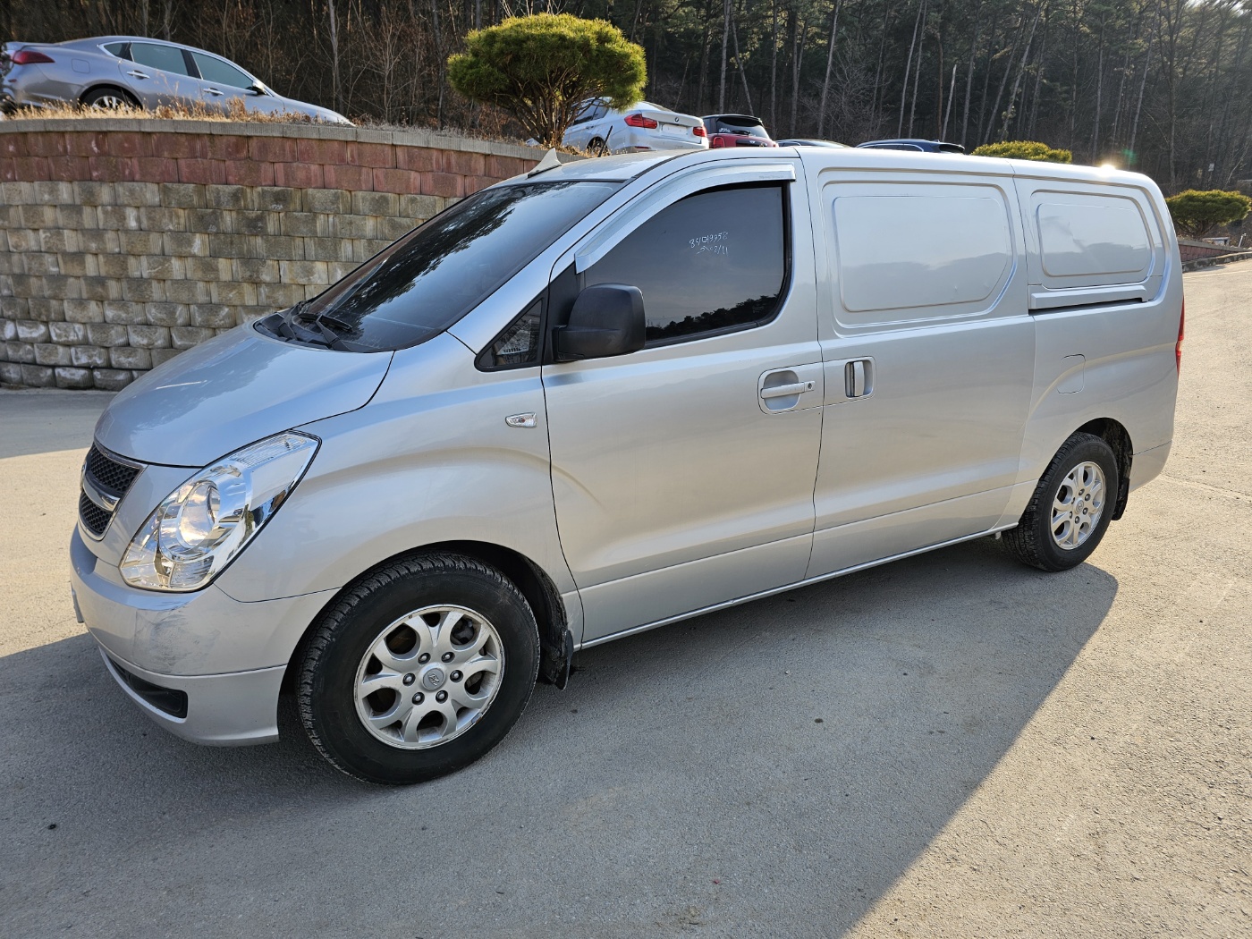 2010 Grand Starex Van CVX Deluxe (S/N: 193676)