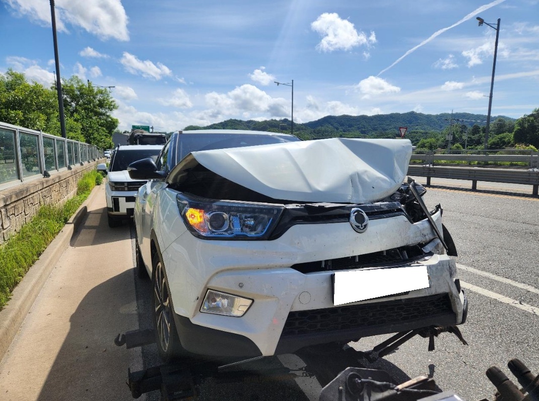 2017 Tivoli Gasoline 2WD 1.6 LX (153571) pre-producted