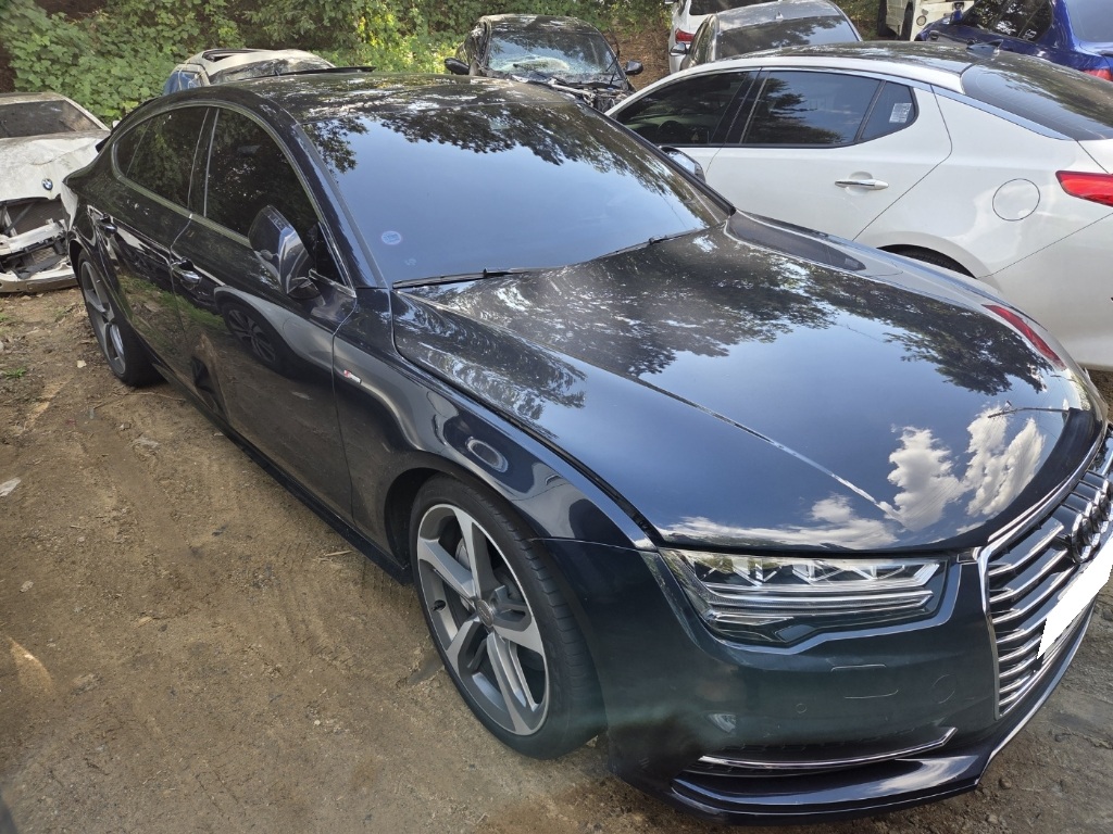 [SOLDOUT]2016 Audi A7 40 TFSI quattro (173809) pre-producted