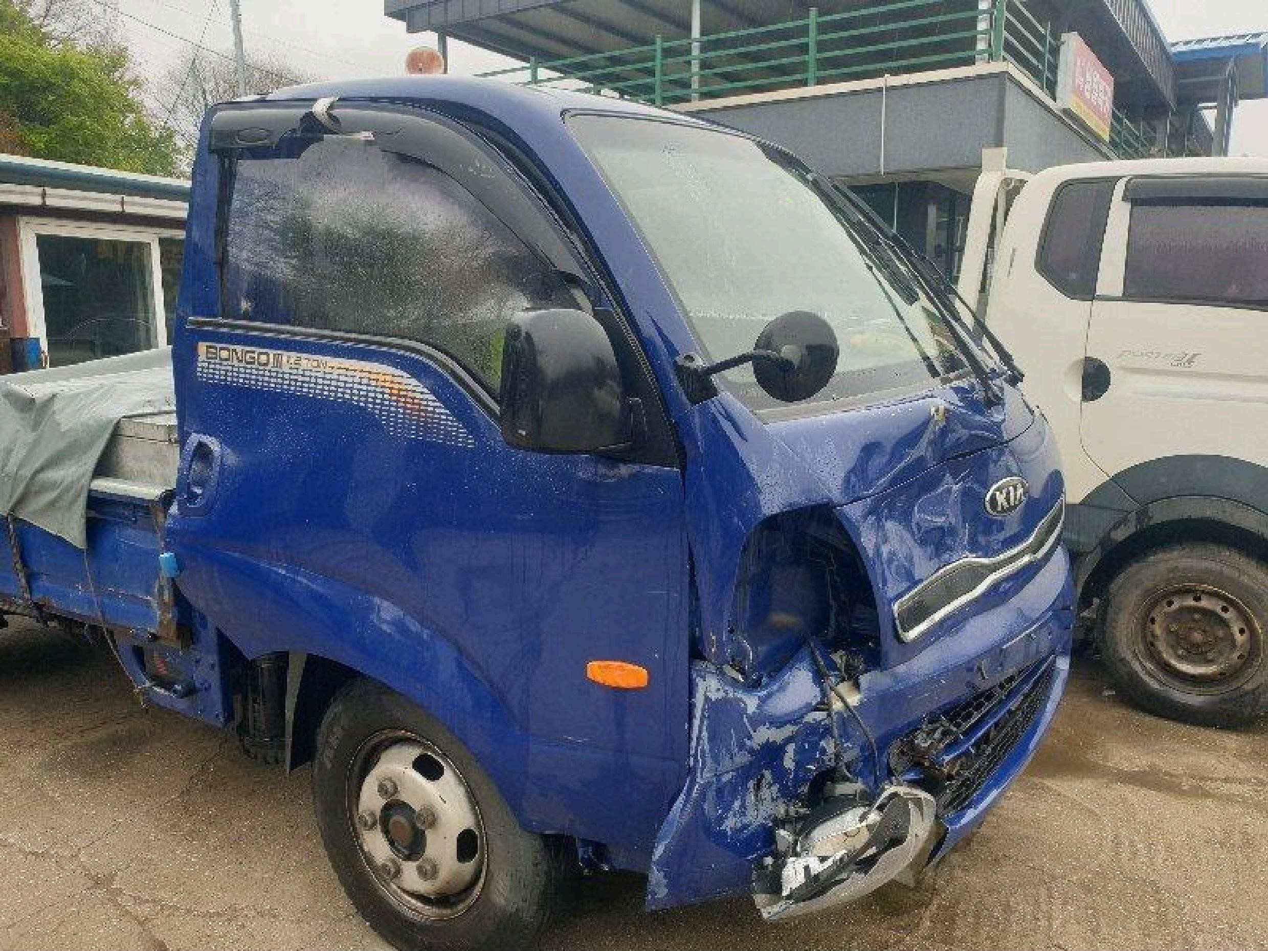 2013 Bongo 3 1.2 ton (821617) pre-producted