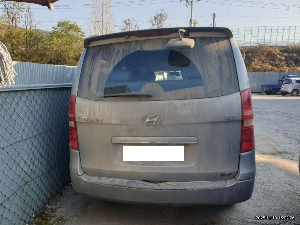 [SOLDOUT]2011 Grand Starex wagon CVX Premium (370579) pre-producted