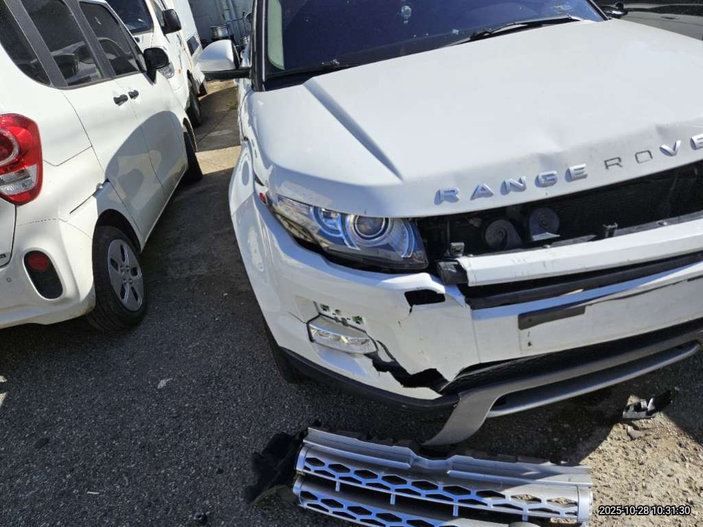 2015 Land Rover Range Rover Evoque 2.2 SD4 Pure (981943) pre-producted