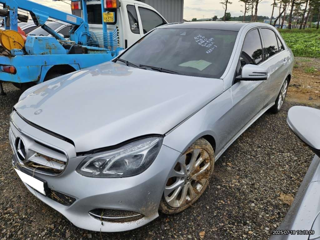 2014 Benz E-Class W212 E220 CDI Avantgarde (939721) pre-producted