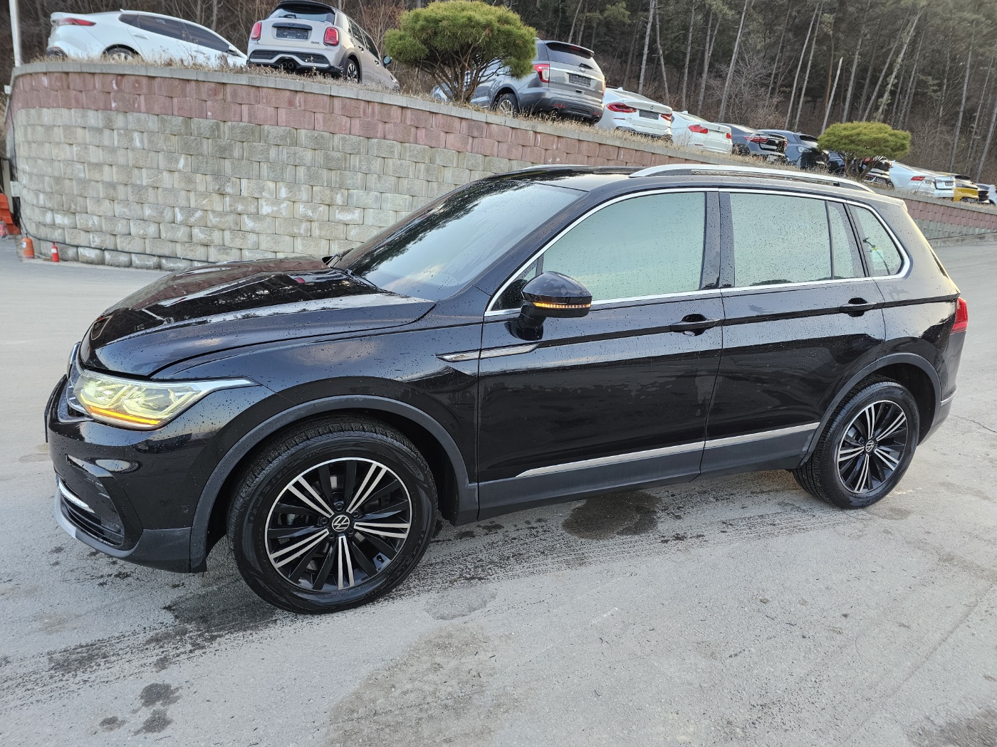 [Reserved]2021 Volkswagen Tiguan (2nd gen) 2.0 TDI Prestige 4Motion (S/N: 554421)