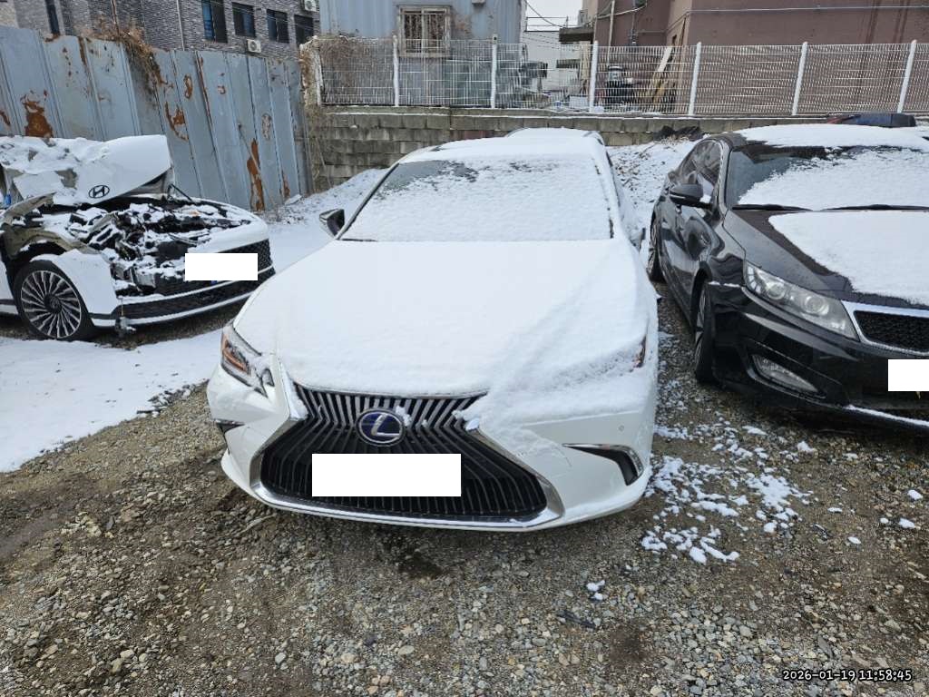 [Auction] 2021 Lexus ES300h 7th Gen Executive(006809) pre-producted