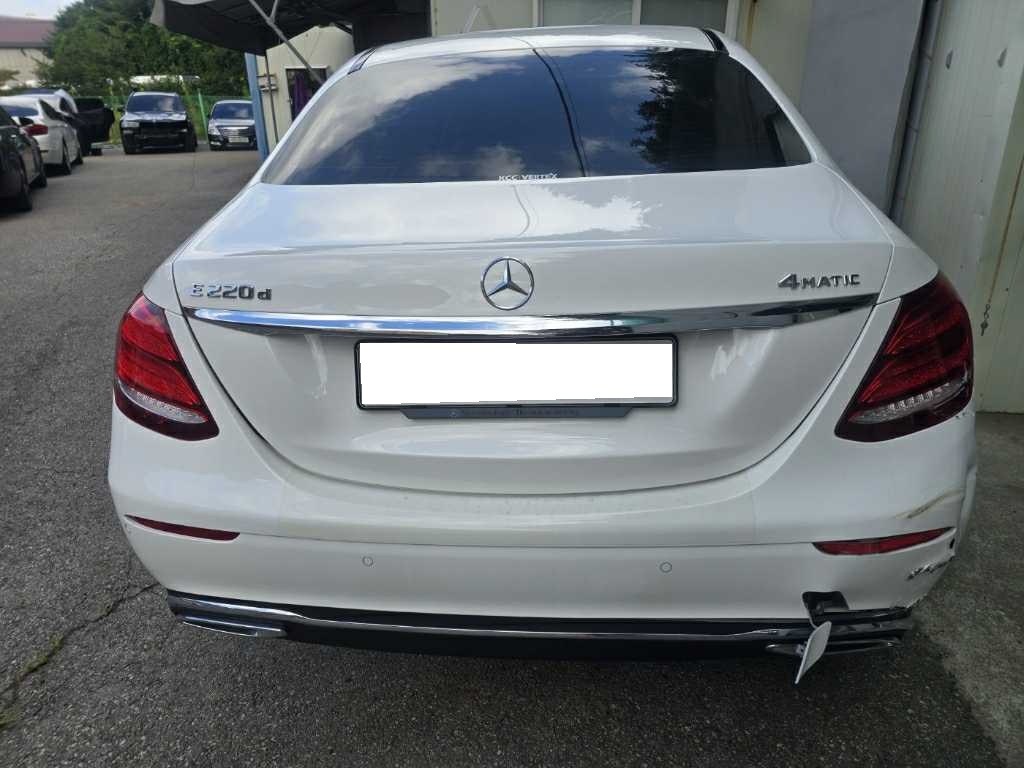 [Reserved]2019 Benz E-Class W213 E220d Avantgarde (492878) pre-producted