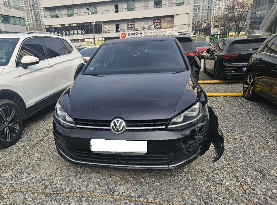 2016 Volkswagen Golf 7th Gen 2.0 TDI (090628) pre-producted