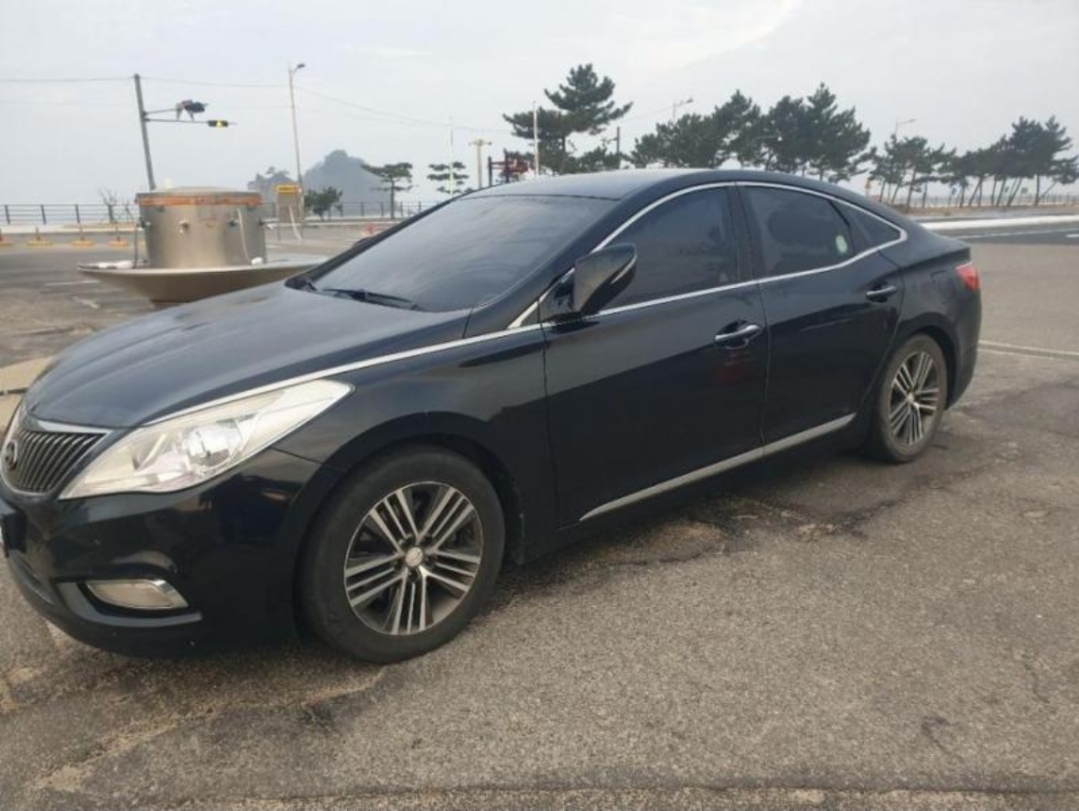 2014 Grandeur HG HG240 MODERN Collection (368202) pre-producted