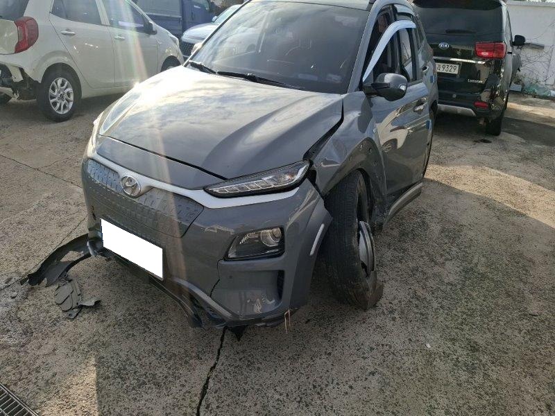 2019 Kona Electric Premium (005077) pre-producted