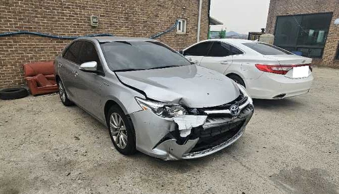 2017 Toyota New Camry Hybrid (202455) pre-producted