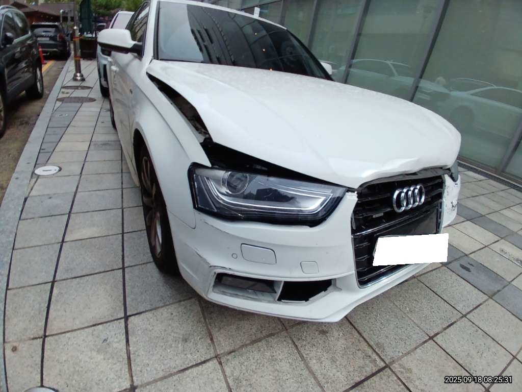 [SOLDOUT]2015 Audi New A4 35 TDI Quattro Dynamic (028282) pre-producted