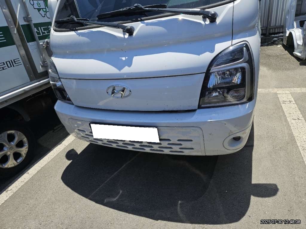 [Reserved]2022 Porter 2 (EV) 1.0 ton Super Cab (039970) pre-producted