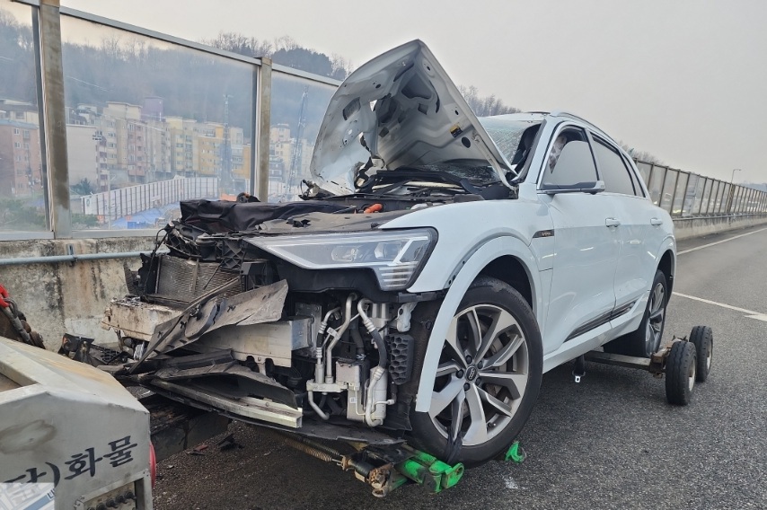 2020 Audi e-tron 55 Quattro (028706) pre-producted