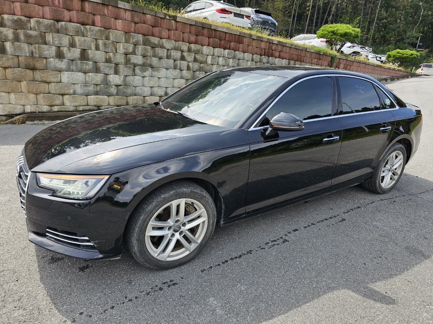 2016 Audi A4 (B9) 45 TFSI quattro premium (S/N: 071455)