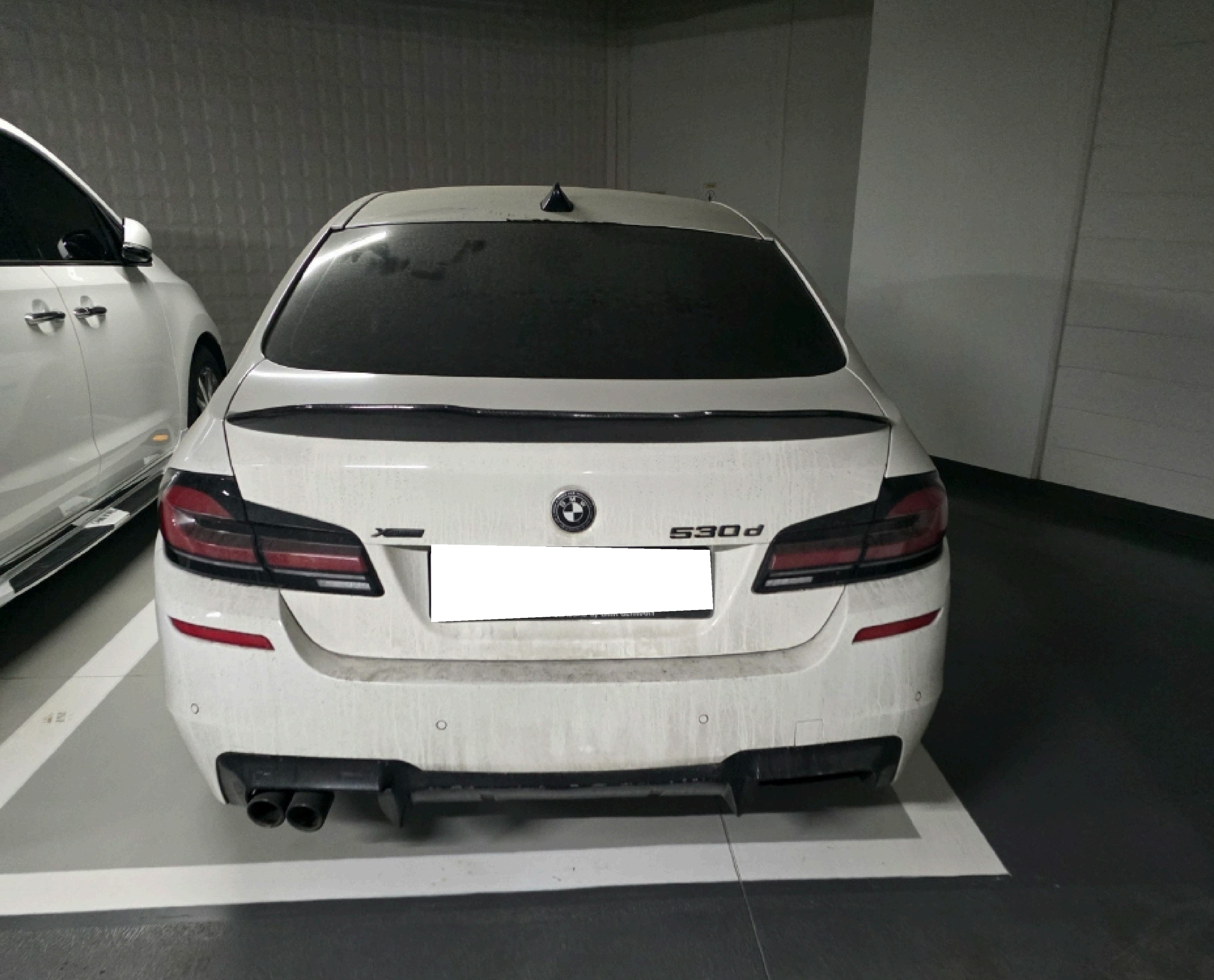 2013 BMW 5 Series (F10) 520d (Y64371) pre-producted