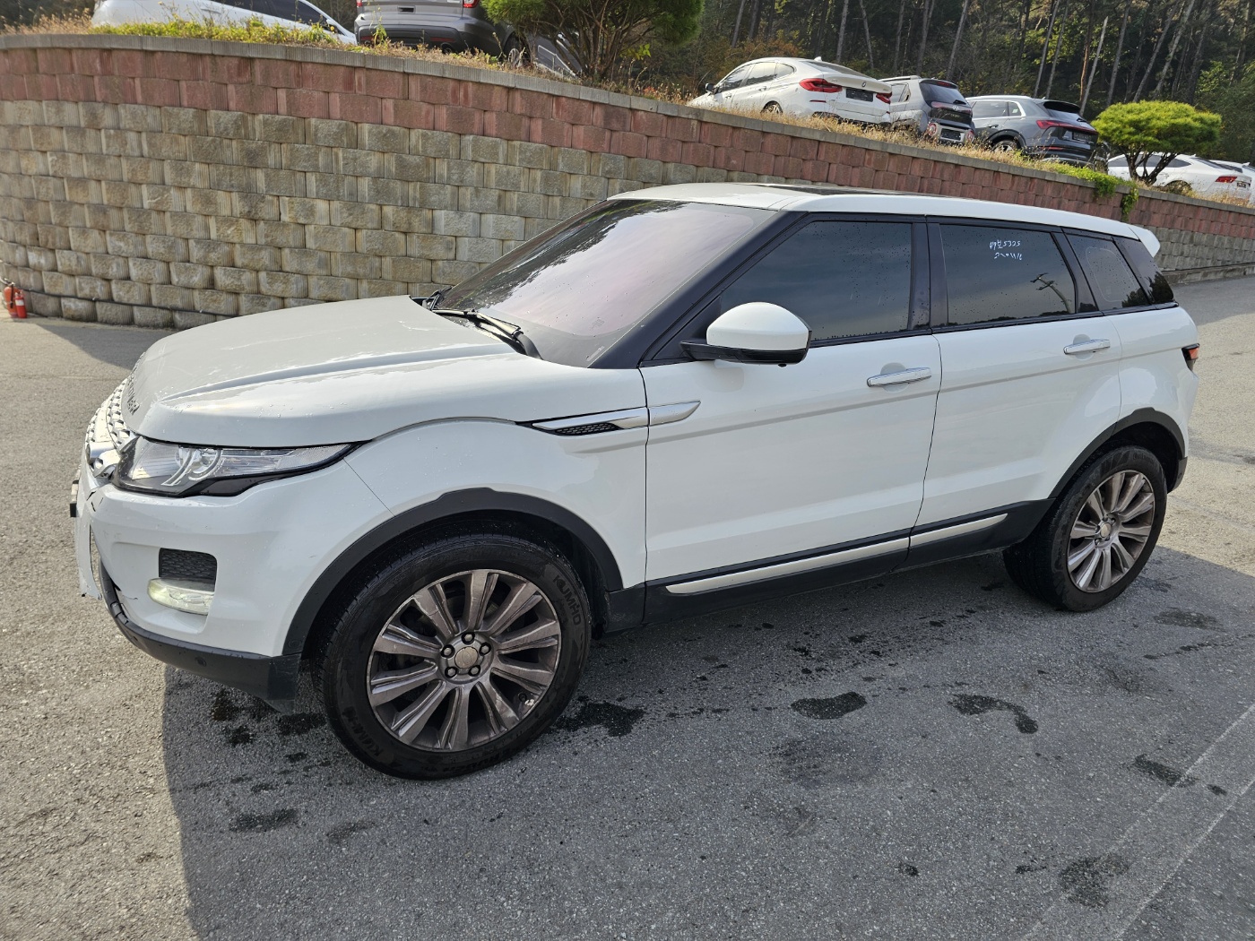 2015 Land Rover Range Rover Evoque 2.2 SD4 Pure (S/N: 981943)