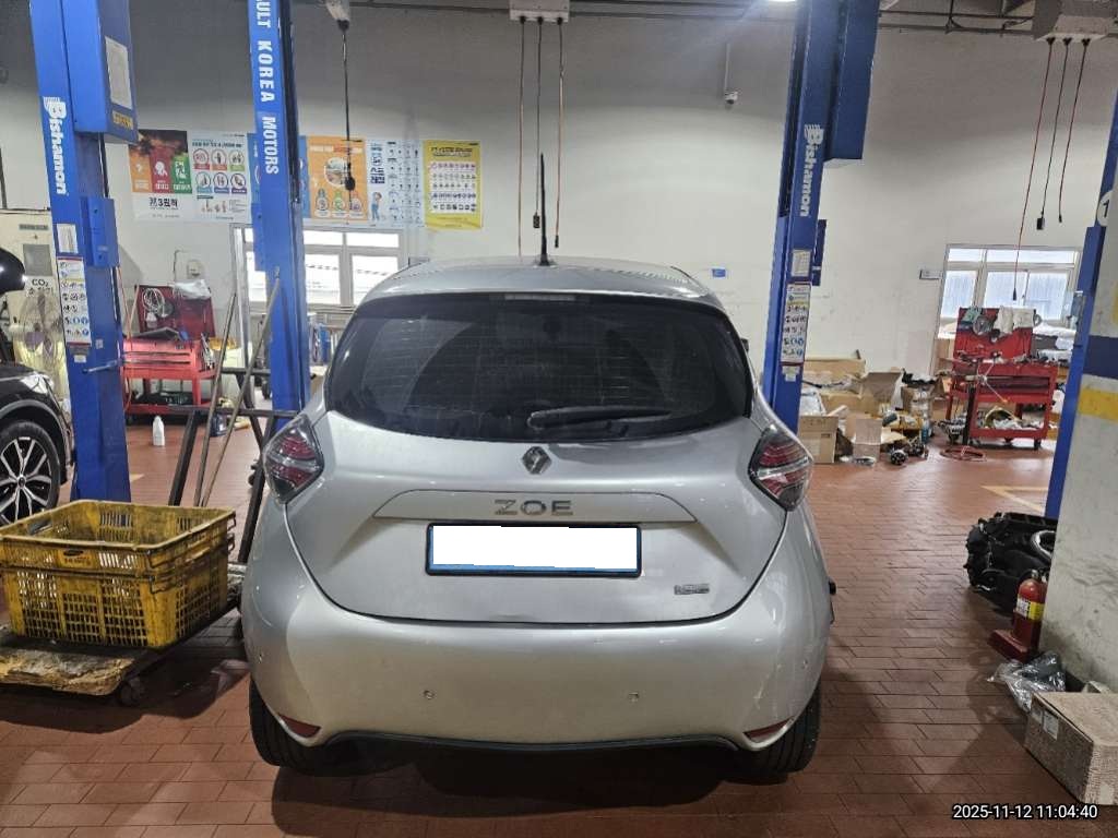 2021 Renault Zoe Intense (621310) pre-producted