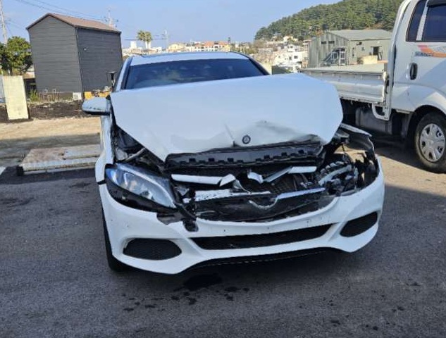 2015 Benz C-Class W205 C200 (162052) pre-producted