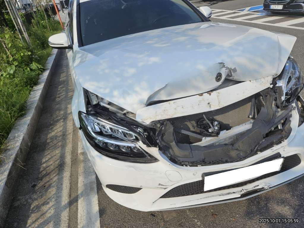 [Reserved]2019 Benz C-Class W205 C200 (511777) pre-producted