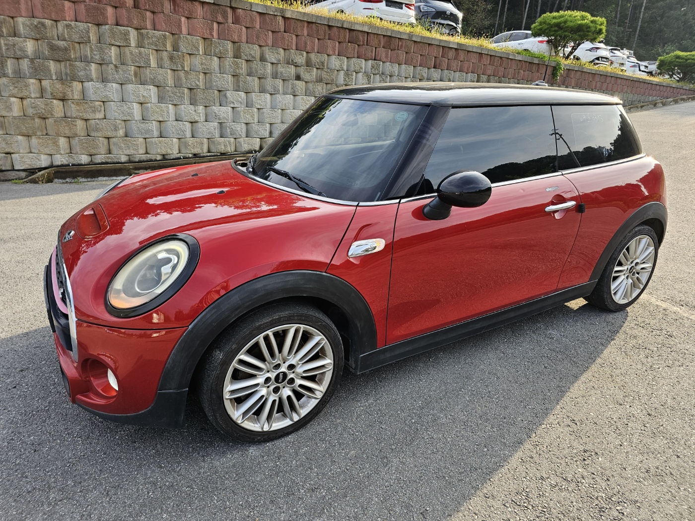 2016 mini Cooper S (S/N: B32016)