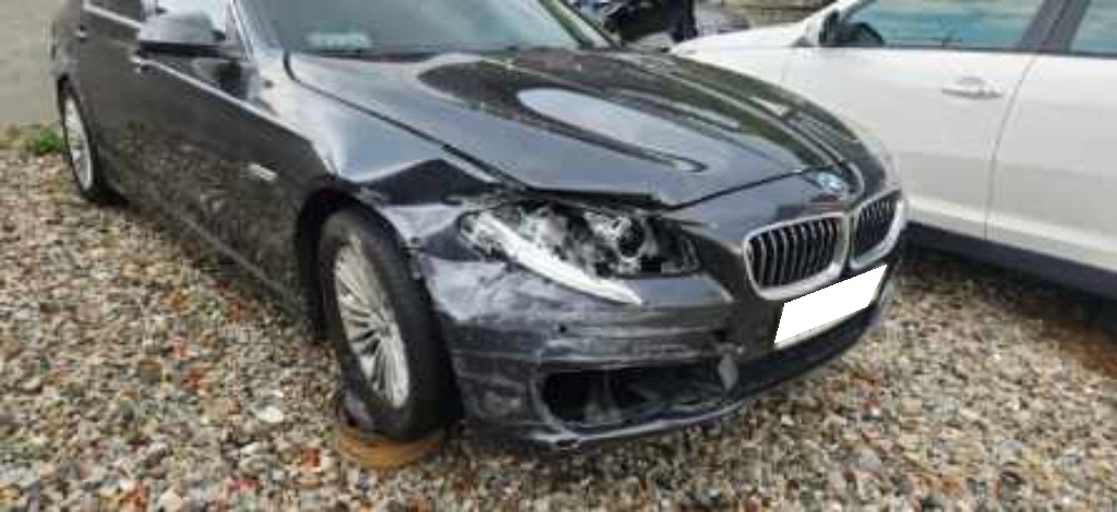 2015 BMW 5 Series (F10) 520d Luxury Plus (064743) pre-producted