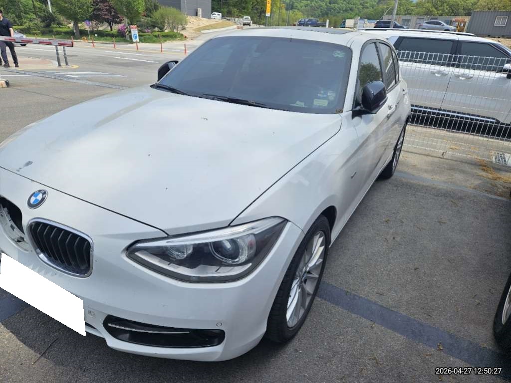 2015 BMW 1 Series (F20) 118d Sport (836344) pre-producted