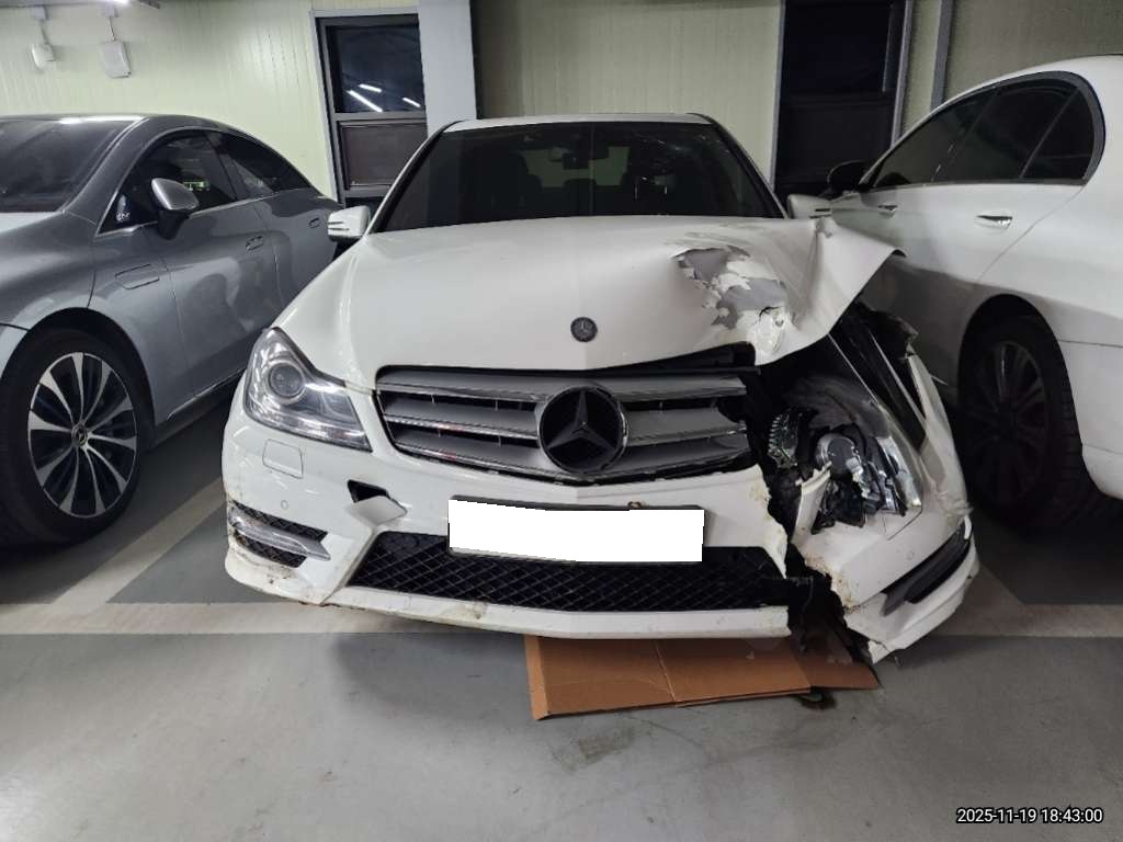 2013 Benz C-Class W204 C220 CDI BlueEfficiency (808752) pre-producted