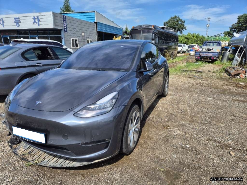 2021 Tesla Model Y Standard Range (235194) pre-producted