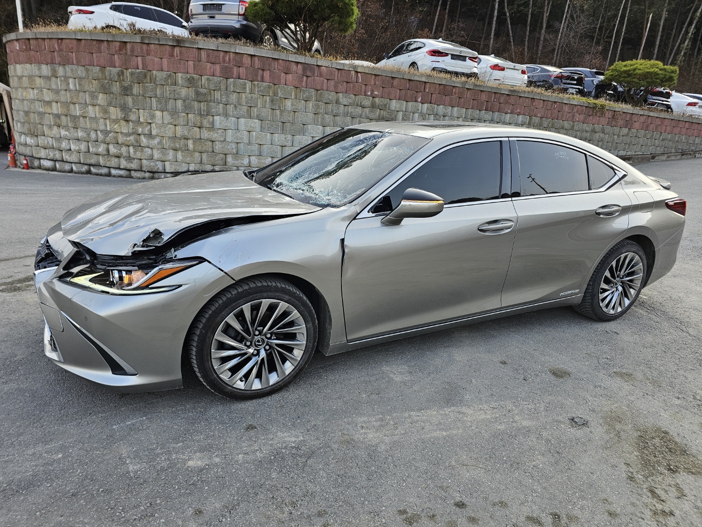 [Reserved]2022 Lexus ES300h 7th gen Executive (S/N: 010358)