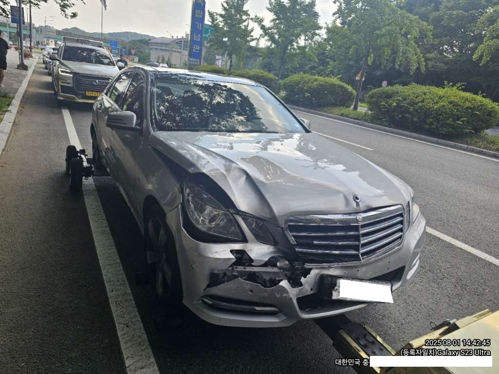 2012 Benz E-Class W212 E350 4MATIC (565570) pre-producted