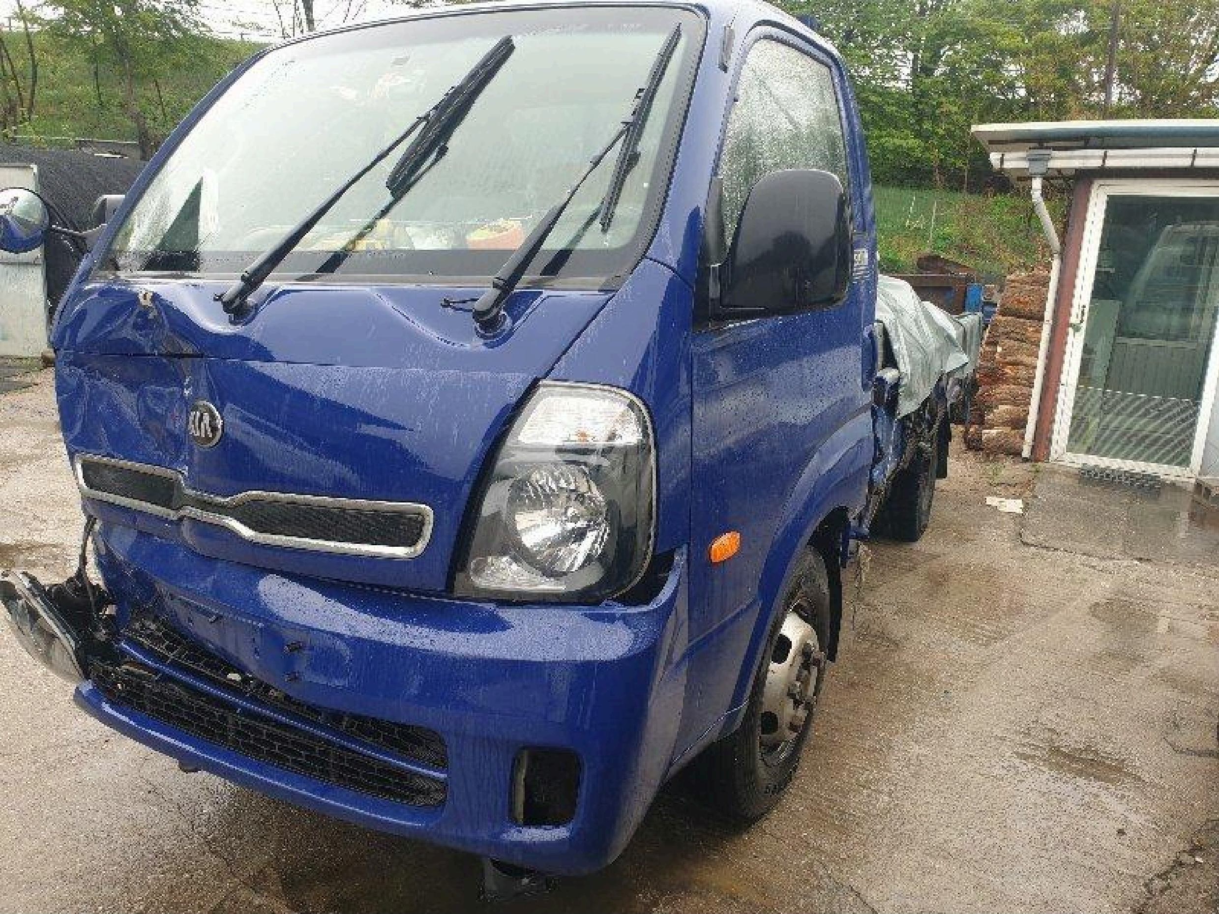2013 Bongo 3 1.2 ton (821617) pre-producted