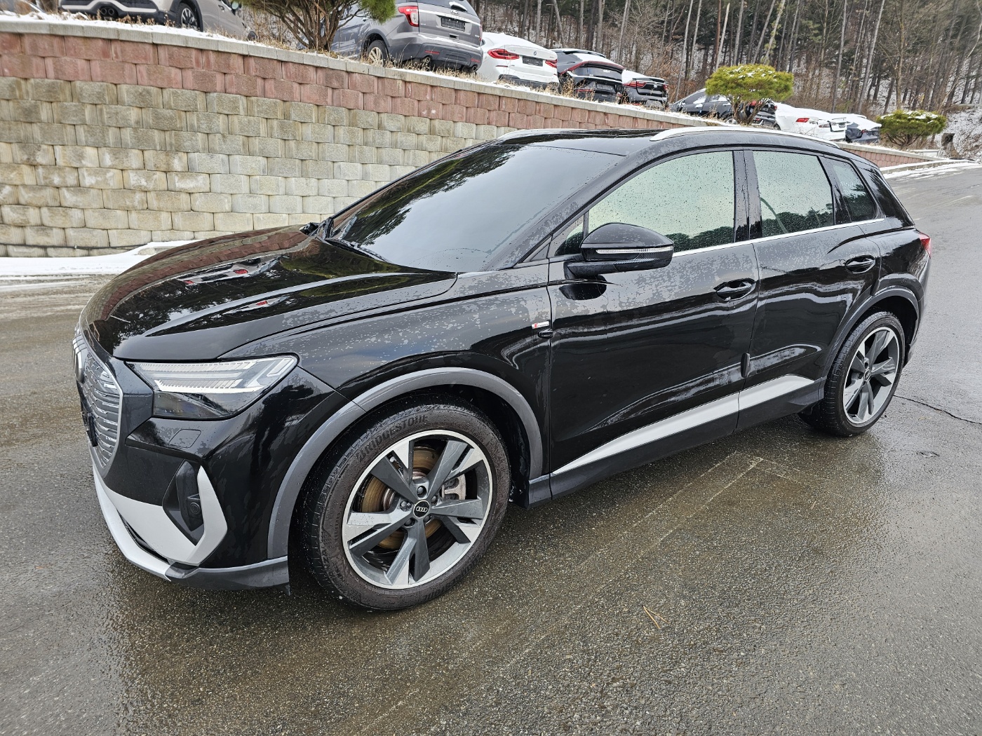 2022 Audi Q4 e-tron 40 Premium (S/N: 043598)